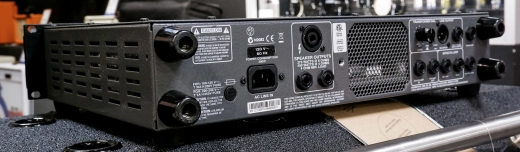 Ampeg - SVT3PRO - 450 Watt Bass Head 4