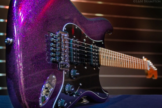 Fender Custom Shop - Empire 67 Strat NOS HSH FR MN - Magenta Sparkle 2