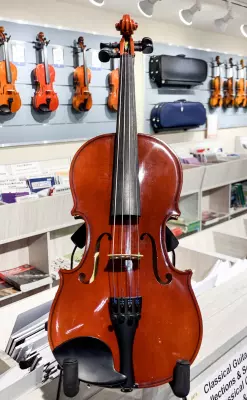 Schoenbach - 220 1/2 Size Violin Outfit