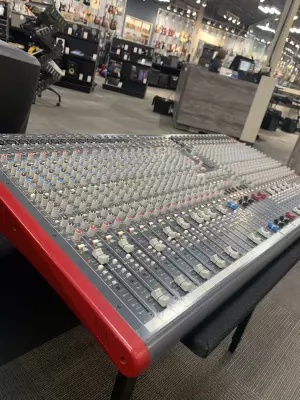 Allen & Heath - ZED436 4-Bus Console 2