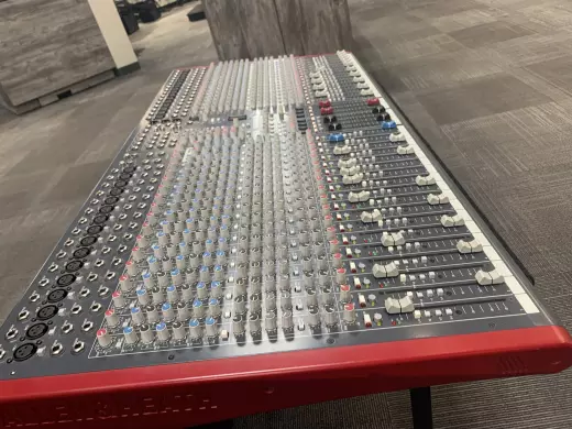 Allen & Heath - ZED436 4-Bus Console 3
