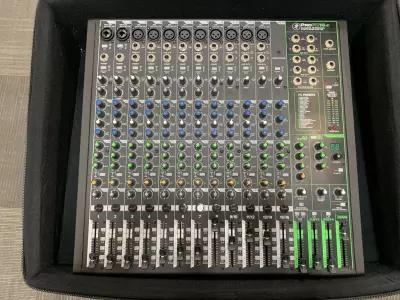 Mackie - PROFX16 V3