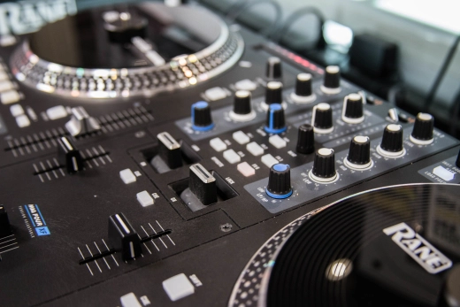 RANE - RANE DJ ONE 2
