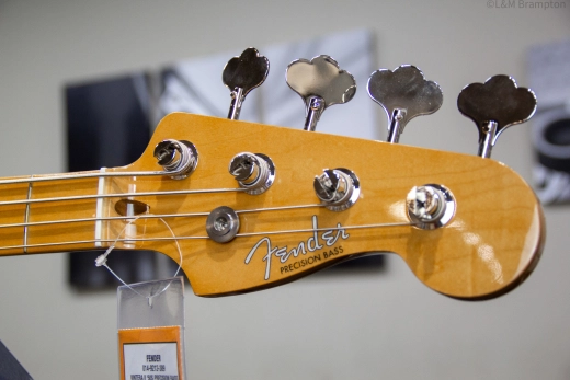 Fender - Vintera II 50's P-Bass - Maple Neck - Desert Sand 2