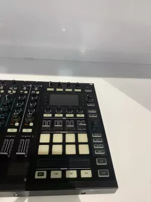 Native Instruments - TRAKTOR KONT S8 2