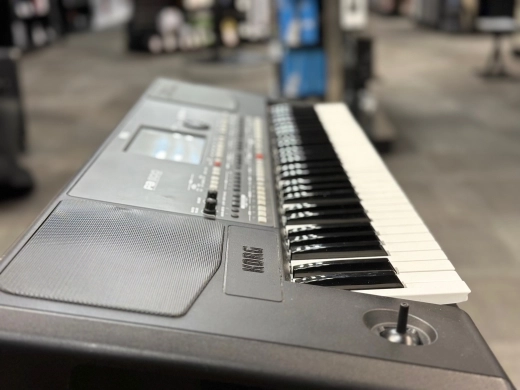 Korg - PA600 - 61 Key Arranger with Colour Touchview 2