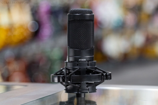 Audio-Technica - AT2035 Large Diaphragm Condenser Microphone 2