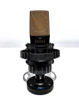 AKG C414 XLII Reference Multipattern Condenser Microphone