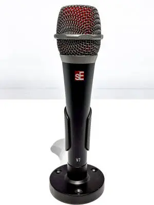 sE Electronics - V7 Handheld Dynamic Vocal Microphone 2