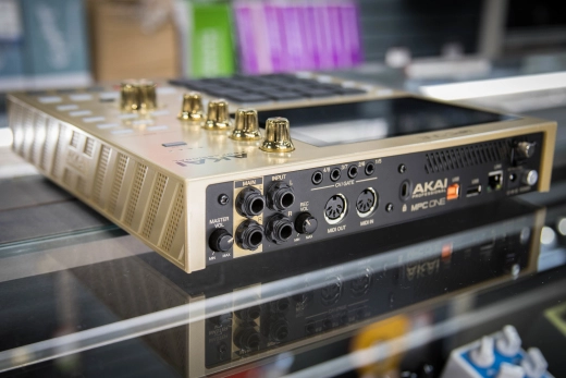Akai - MPC ONE GOLD 2