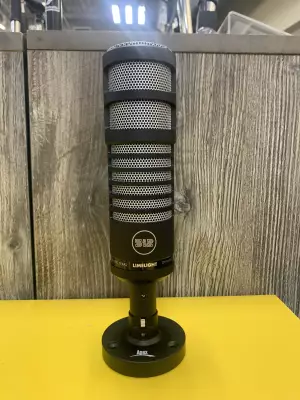 512 Audio - Limelight Dynamic Vocal XLR Microphone 3