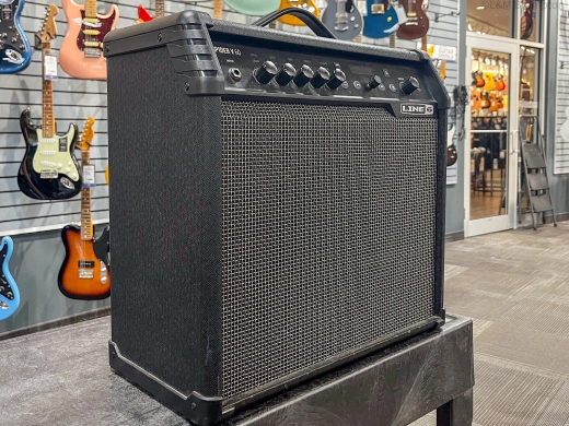 Line 6 - SPIDER V 60 W Modelling Guitar Combo Amp 2