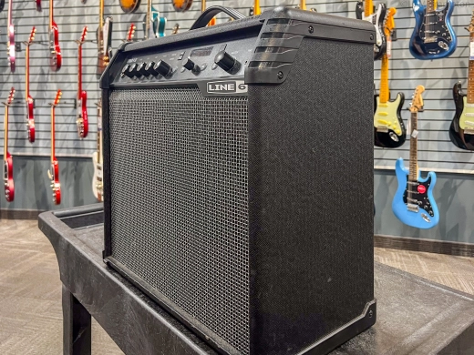 Line 6 - SPIDER V 60 W Modelling Guitar Combo Amp 2