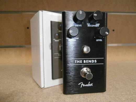 Fender The Bends Compressor | Long & McQuade
