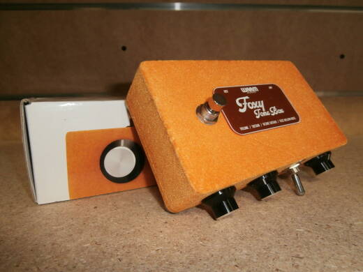 Gear Hunter | Warm Audio - Foxy Tone Box