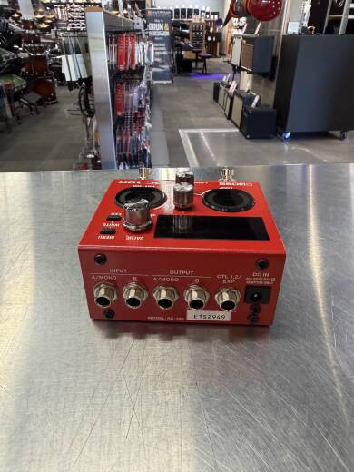 BOSS RC-10R Loopstation | Long & McQuade