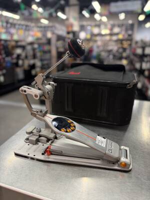 Pearl Demon Drive Drum Pedal | Long & McQuade