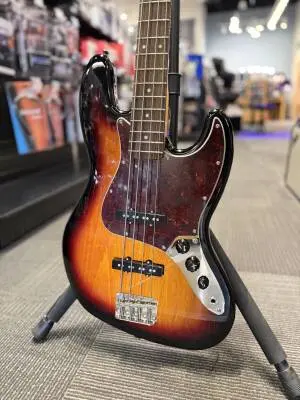 Squier - J Bass 3TSB 2