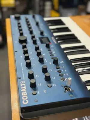 Modal Electronics - COBALT8 2