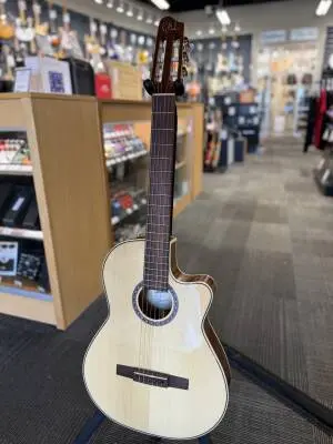 Godin Guitars - Godin Arena Mahogany CW