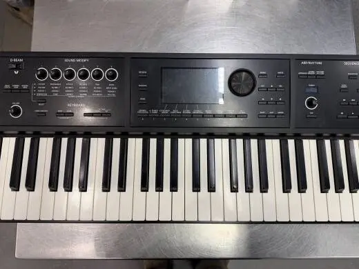Roland - FA-08 Workstation 2