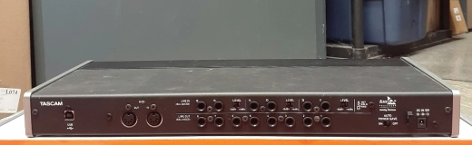 Tascam - US-16X08 2