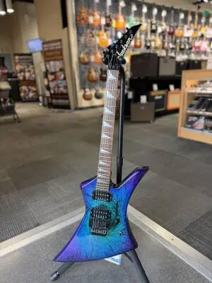 Jackson MIJ (Made in Japan) KE3 Kelly Eerie Dess Swirl