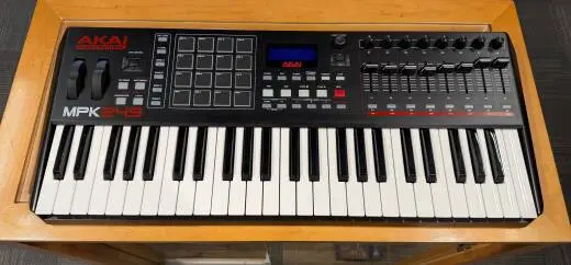 Akai - MPK249