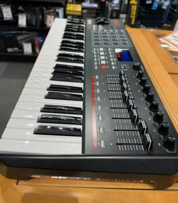 Akai - MPK249 2