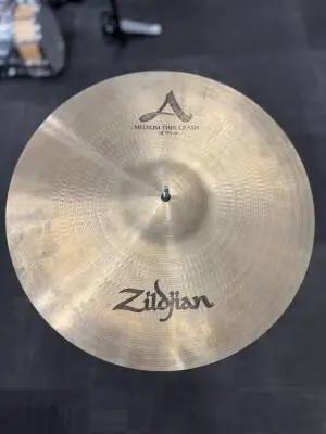 Zildjian - A 18 Inch Medium Thin Crash
