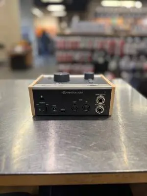 Universal Audio - UA-VOLT176 2