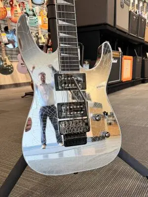 Jackson Guitars - Shattered Black Mirror 2