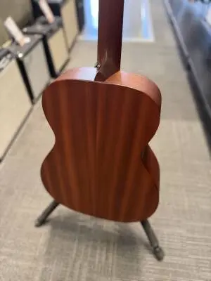 Martin Guitars - Shawn Mendes 2