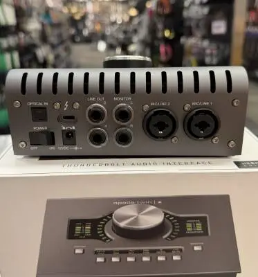 Universal Audio - UA-APLTWXQ/HE 2