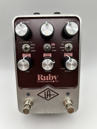 Gear Hunter | Universal Audio UAFX Ruby '63 Top Boost Amplifier