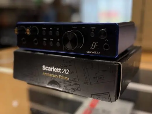 Focusrite - SCARLETT-2I2 Anniversary Edition 2