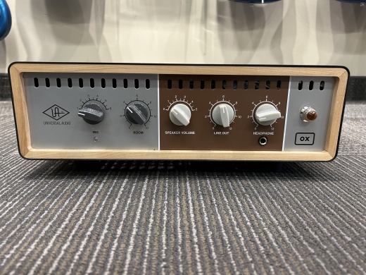 Universal Audio OX Amp Top Box | Long & McQuade