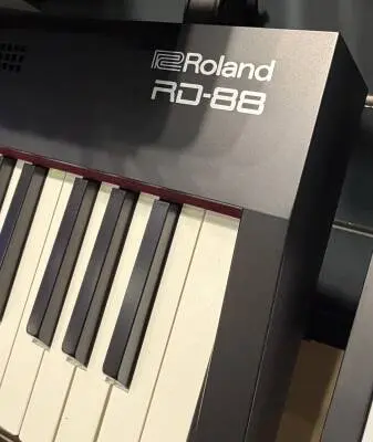 Roland - RD-88 2