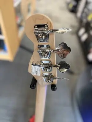 Store Special Product - Squier - Affinity J Bass