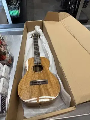 PONO AT Solid Acacia Tenor Ukulele 2