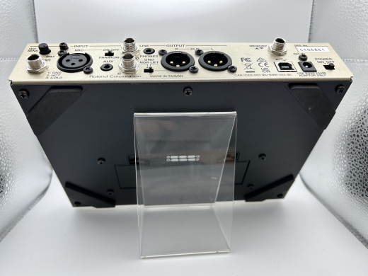 BOSS VE-8 Acoustic Singer Vocal Processor | Long & McQuade BOSS VE-8 Acoustic Singer Vocal Processor | Long & McQuade