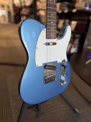 Squier - Affinity Series Telecaster, Laurel Fingerboard - Lake Placid Blue 2