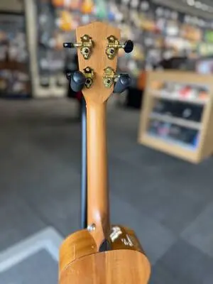 Pono Mahogany Deluxe Tenor Ukulele 2