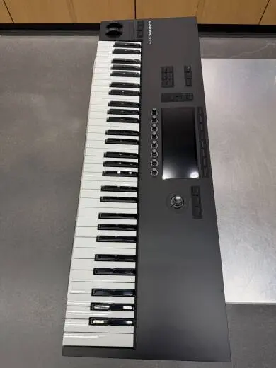 Native Instruments - KONTROL S61 MK3
