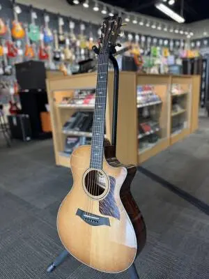 Taylor Guitars - 312CE 50TH LTD