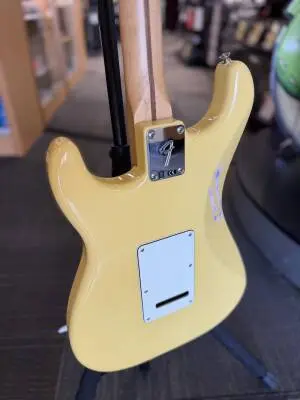 Fender - Player Stratocaster 2