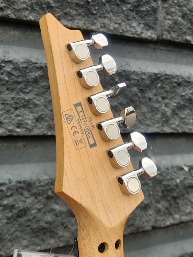 Ibanez - JS140-WH Joe Satriani 6