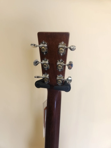 Martin Guitars - D-18 STD 6