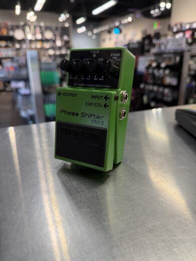 BOSS PH-3 Phase Shifter Pedal | Long & McQuade