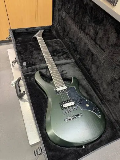Gibson - Victory Satin Dark Green Satin 2